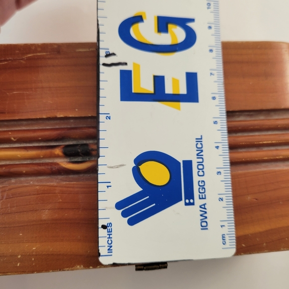 Vintage JB Deere Cedarcraft cedar jewelry/trinket box. - Picture 7 of 8